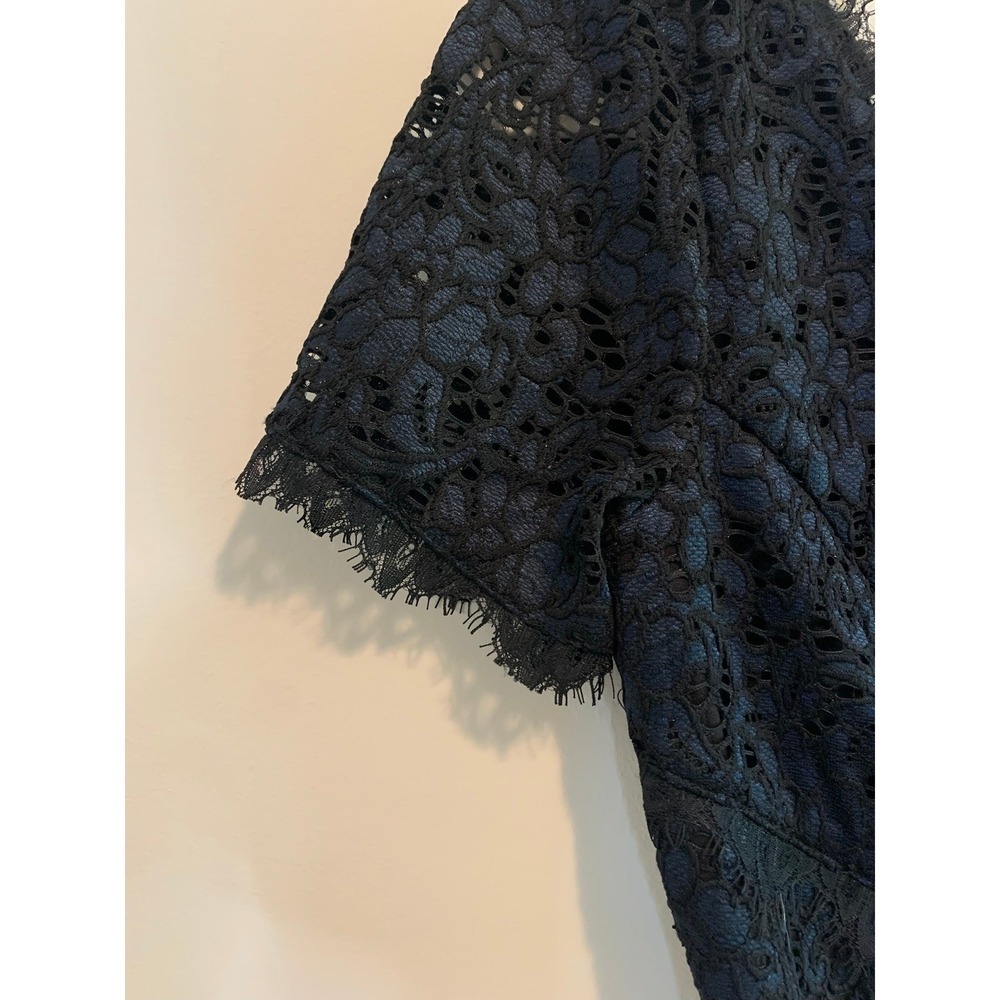 Bebe Women Navy Black Lace Surplice Crop Top Eyelash Trim Size M - Picture 4 of 9
